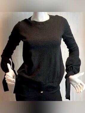 BCBGMaxAzria Black Crewneck Sweater Classic Knit
